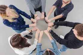 一个人之所以胆小，我认为很大程度上是太爱面子造成的图片