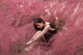 “诗歌本体”这个概念，是仿照哲学中的“世界本体”而造图片