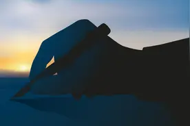 鹦鹉是我唯一的朋友，父亲却拒绝让我接触，报复心充斥着我的心图片