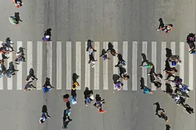 小说：女主性格方面有反差，不落俗套、引人入胜。图片