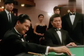 赌神与陈金城玩得越来越大，第五张牌就已经叫到了500万！