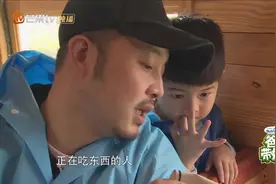 沙溢是不是经常坐火车，火车上卖零食的喊的口号，他说得贼溜