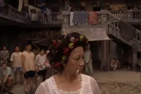 影视：包租婆的台词真经典，别以为你长的帅我就不打你，超级搞笑