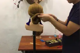 超长头发怎么扎不容易散呢？试试这样盘一下，不热不散还好看！