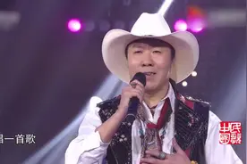 民歌中国：春雷演唱《心中的歌唱》磁性的嗓音，太好听了