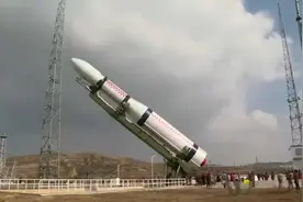 致敬中国航天人！独家视频：长征六号一箭五星飞天之旅视频封面