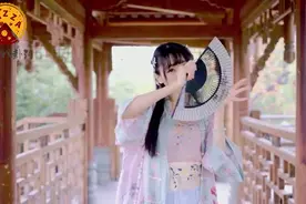 《浪人琵琶》：小生的花伞还落在你家，所以情不自禁会为你牵挂