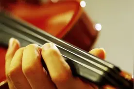 宫崎骏魔女宅急便主题曲久石讓《海の见える街》，小提琴好高雅啊视频封面