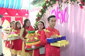 广东帅小伙迎娶越南妹，新娘伴娘都漂亮，网友：伴娘怎么联系？视频封面