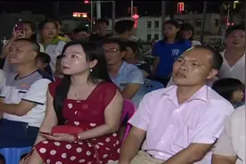 咻咻国庆消失5天不直播，干嘛去了？原来偷偷跑去主持灯谜猜会视频封面