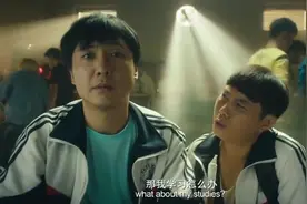本以为傻大春是个王者，结果是个青铜— 滚就滚视频封面