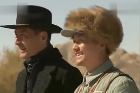 燕双鹰传授看家绝技！教会八路使用蝙蝠装，以后大家就会飞了！