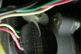 解决行驶途中EPS 电子助力的故障灯亮没助力重新启动又正常