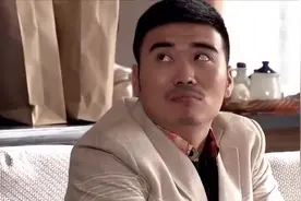 小哥得了相思病，看这状态是病得不轻啊视频封面