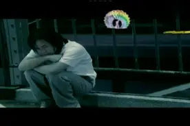 郑源演唱《为什么相爱的人不能在一起》MV，歌声句句入动人