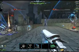 逆战-神秘塔防-星空遗迹，把BOSS卡在角落里猛揍。