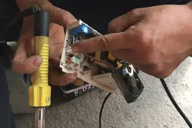 负控电动车充电器充电头损坏能维修？师傅教你一招轻松修好不换新