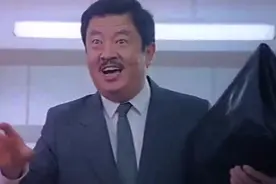 这校长真是奸商，办公室装冷气找学生筹款，搞笑电影视频封面