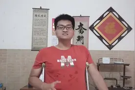 18线艺人刘露大闹高铁站被拘，双拐小勉拍手称快，法律面前无例外