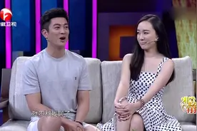 杜江讲述向霍思燕求婚时的过程，现场放出视频，霍思燕感动流泪！