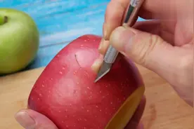 4个水果的小妙招，苹果冷冻一下，还有这作用太神奇了视频封面