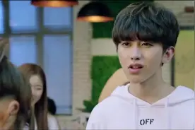这就是你们喜欢的蔡徐坤演的电视剧，好好看看吧，这也叫演技？