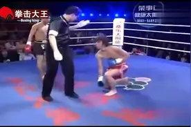 日本天才少年不知死活挑战少林武术高手，被数次击倒在地，太惨了视频封面