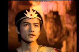 太乙真人为哪吒造莲花化身，赠与宝物风火轮和火箭枪