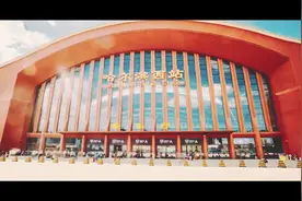 哈尔滨这座城  像极了爱情  多少次想转身离去  却又难舍放手