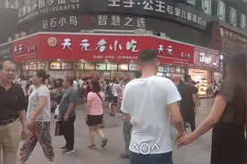 甘肃最具发展力城市，有人流量第一步行街，情侣约会佳地，繁华？视频封面