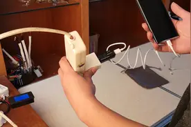 华为Mate30PRO5G超级快充到底有多快？实测充电功率不太理想视频封面