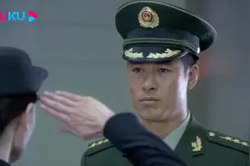 两国警察联合办案，怎料泰国警花一出场，中国兵王都看痴了！视频封面