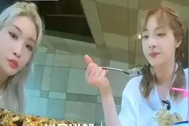 韩国综艺：中国美食“火烧煤球”把韩国人都看懵了，感叹好想吃视频封面