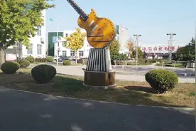 北京远郊区最小的大学你见过吗？带大家去北京最小的大学溜达溜达视频封面