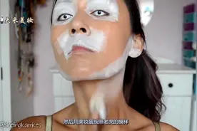 美女将自己化妆成老虎，放到动物园都能以假乱真了视频封面