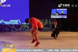 高手！30秒单脚单摇轮换跳228次，中国选手打破吉尼斯世界纪录视频封面