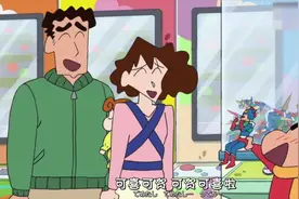 蜡笔小新：小新玩单杠真是矫捷玲珑，一次就抓到动感超人的手办视频封面