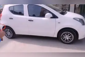 邻居嫂子买了一辆九成新二手车才花了一万元，我一看超值，真羡慕视频封面