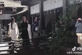 肖战黑衣客串少年时期，眼神转换好厉害，这是怎么拍的呀视频封面