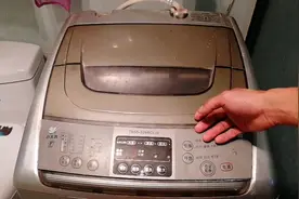 洗衣机脱水声音特别响怎么办？内筒晃动很厉害？只需换一个件就好视频封面