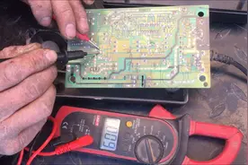 电动车充电器风扇故障的维修技巧，只需要记住三个点即可修好！视频封面