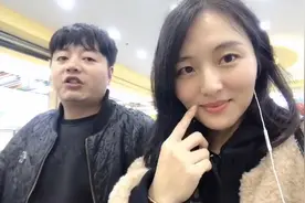 看似木讷的老公其实是个暖男，很庆幸余生有他的陪伴，哪怕很平淡视频封面