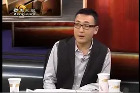 锵锵三人行   王伟忠《宝岛一村》太感人，爱哭的窦文涛又又哭了视频封面