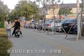 最真实的情侣分离 紧紧拥抱不舍得离去视频封面