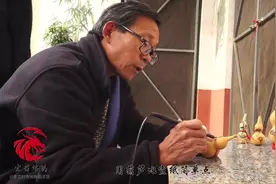 中国传统手工艺，葫芦烙画是如何制作的？来看看大师的操作技巧！视频封面