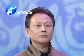 安徽大哥为陈琨花10万买书上华豫之门就看陈琨，专家：你就不怕视频封面