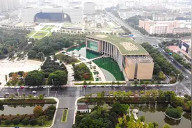 实拍常州新北区，一座发展中的现代化新城，空中航拍更壮观视频封面