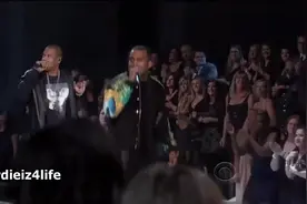 Niggas in Paris（巴黎黑*），Jay-Z +Kanye West，维密中场秀视频封面