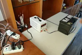 用了两年的汽车电瓶，12V 70AH还能放出多少AH电，看看衰减快不快视频封面