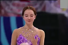 陈小纭秀艺术体操，纤纤玉手盈盈蛮腰，网友：真的心动了！好美视频封面